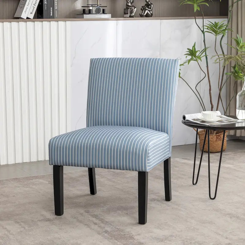 chaise basse rembourrée