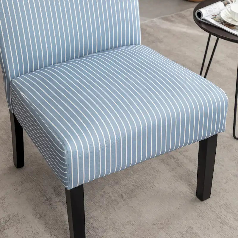 chaise basse rembourrée