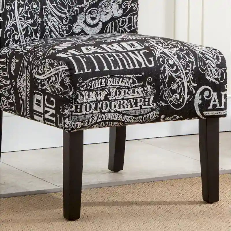 Le fauteuil d'appoint sans accoudoirs rembourré Curated Nomad Pavilion