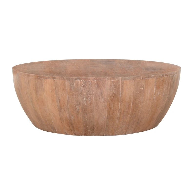 Table basse en bois, piètement en bois, finition marron vieilli