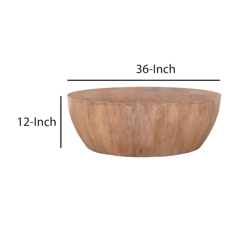 Table basse en bois, piètement en bois, finition marron vieilli