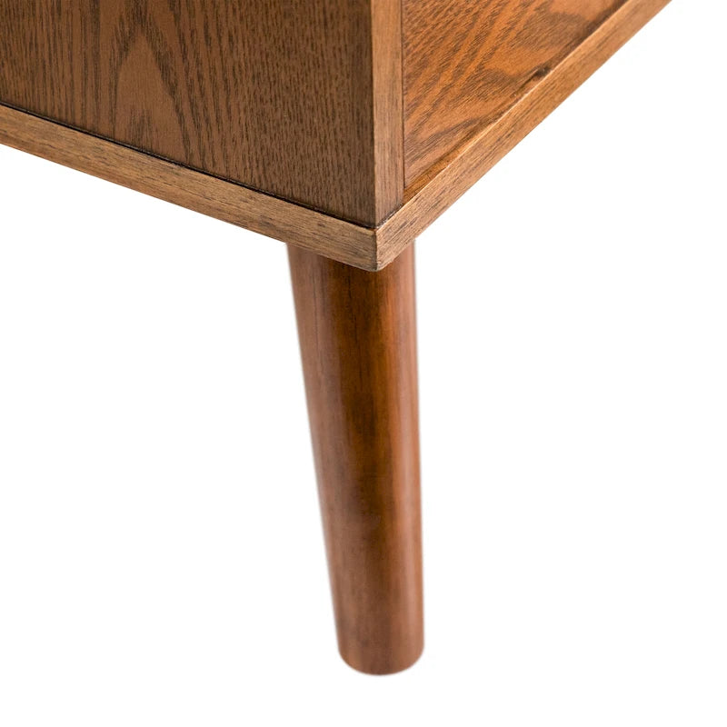 Table de chevet à deux tiroirs en noyer de style Mid-Century